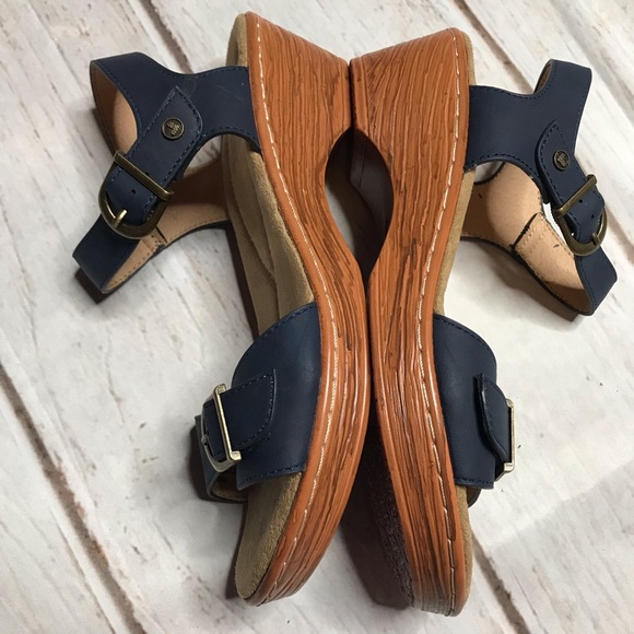 Soft Comfort Garden Path Wedge Sandals Navy Size 7.5 - Picture 2 of 10